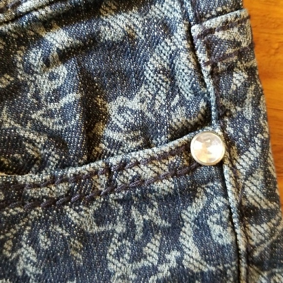 Girl's Skinny Jeans - Picture 4 of 5